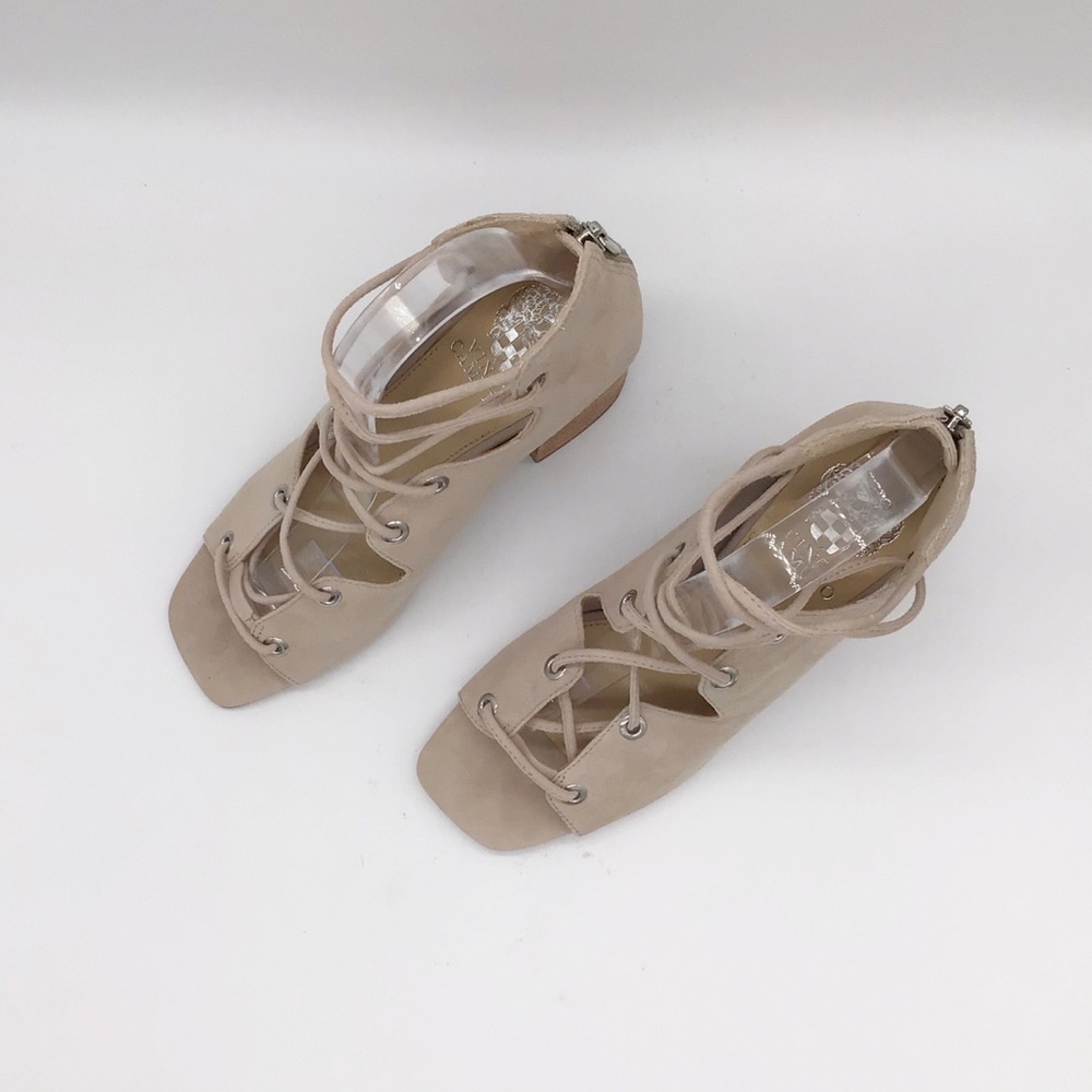 NWT Women's Vince Camuto Nahara Sandal nude - Picture 7 of 7